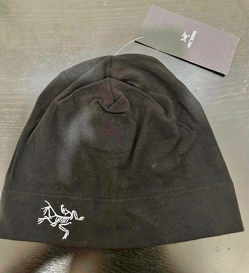 Arc'teryx Skull Cap Toque, New With Tags (Black)