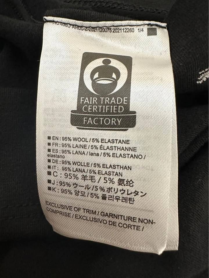 Arc'teryx Skull Cap Toque, New With Tags (Black) - photo 3