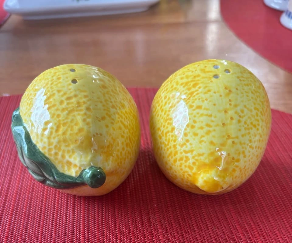 Lemon Salt and Pepper Shaker Set - photo 3