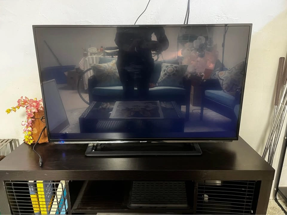 36” Sharp Flat Screen TV - photo 4