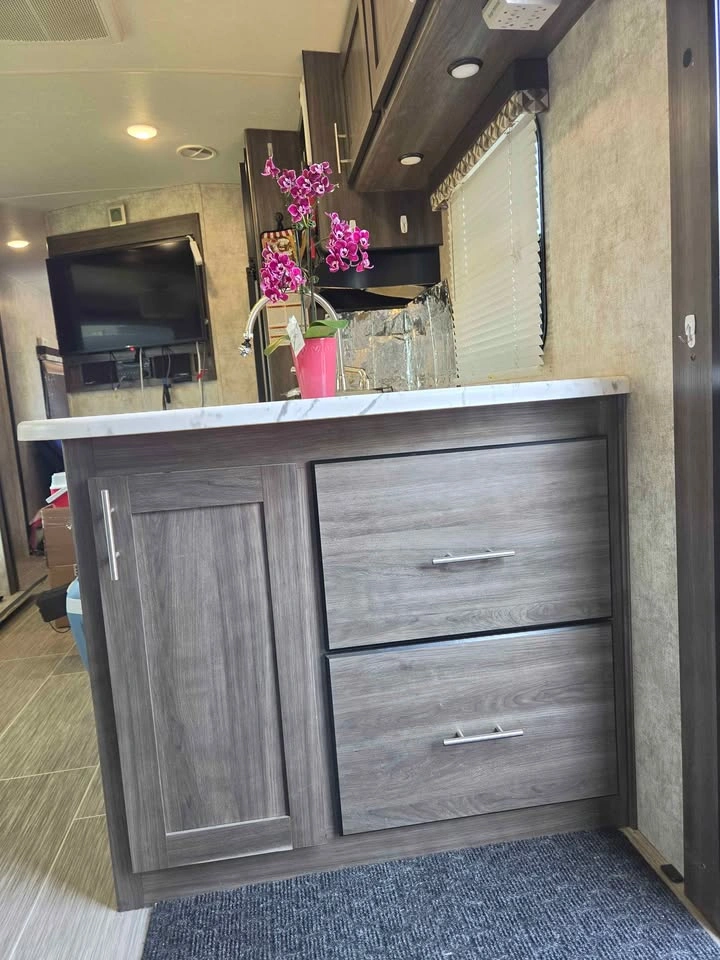 2017 Open Range Ultra Lite 2710RL Travel Trailer - photo 4
