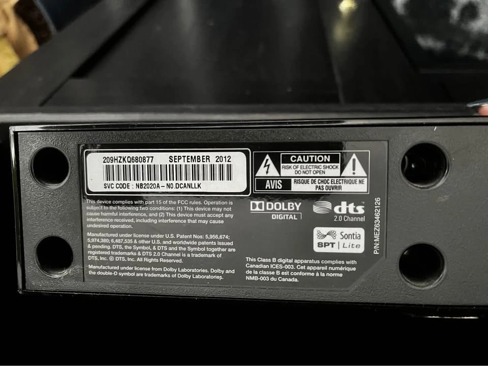 LG Soundbar w/ Remote - photo 4