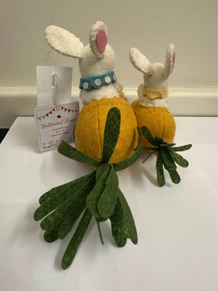Cottontail Lane Felt Bunnies on Carrots Easter Decor - photo 2