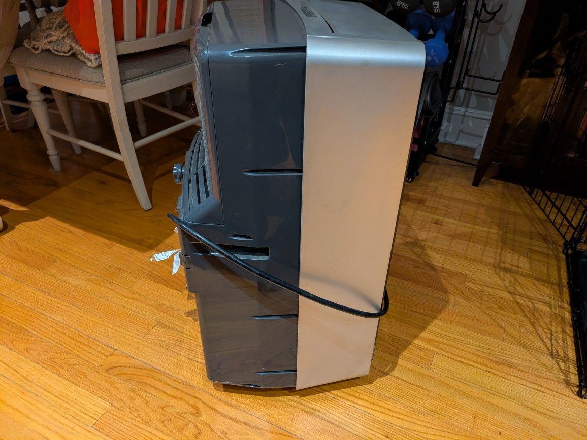 Haier Portable Air Conditioner and Heater - photo 2