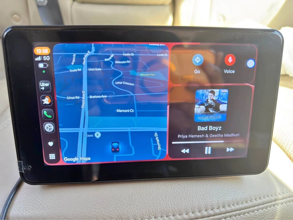 Portable Wireless Apple CarPlay Android Auto Car Display