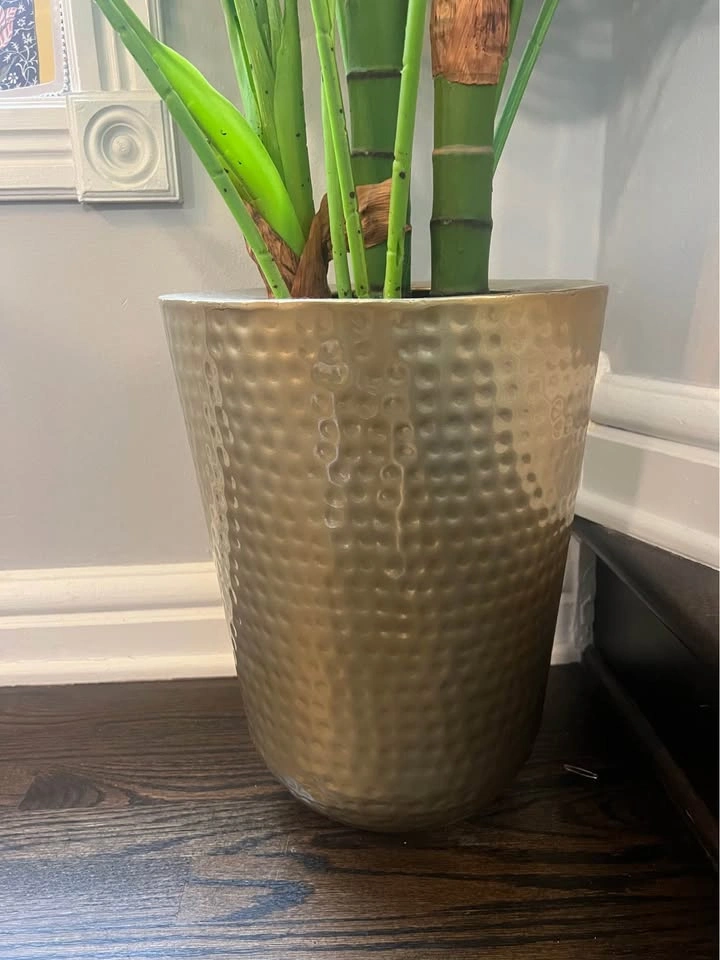 Tall Fake House Plant & Gold Metal Planter - photo 4