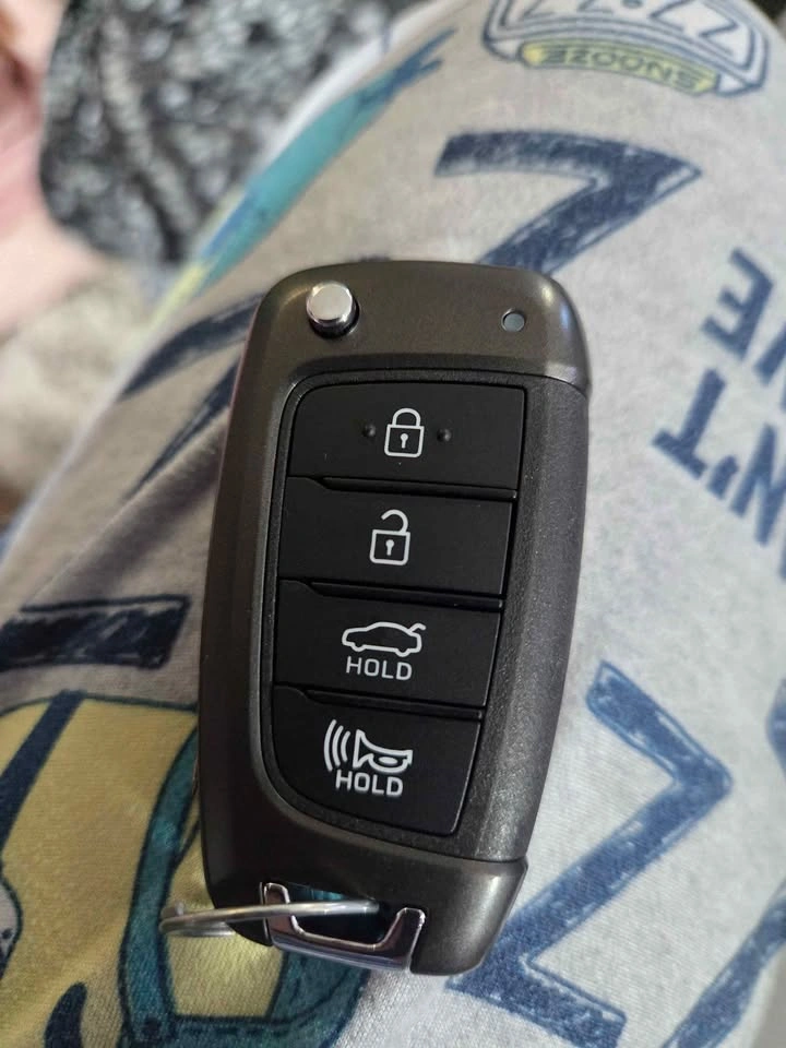 Hyundai Key Fob - photo 2
