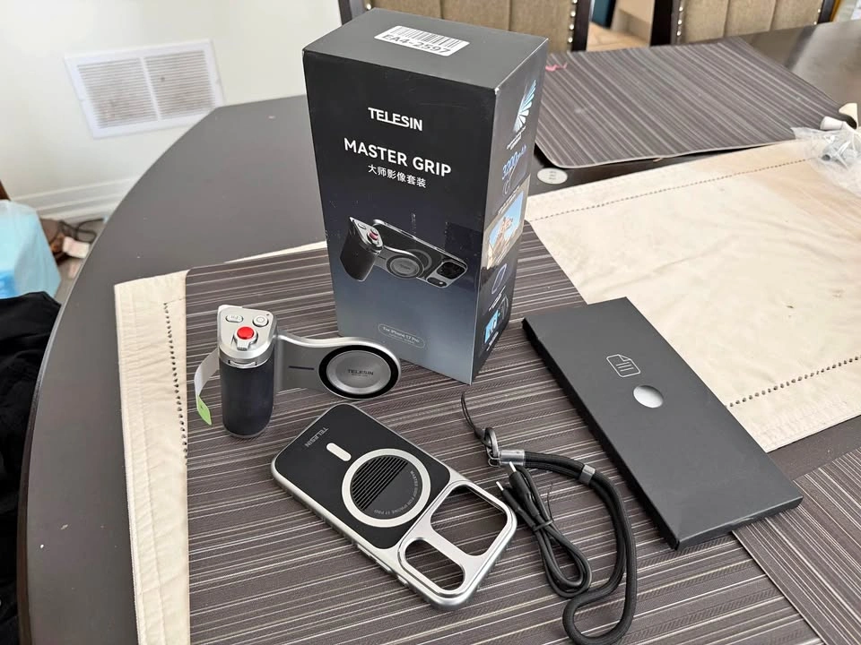 TELESIN Master Grip Kit for iPhone 17 Pro