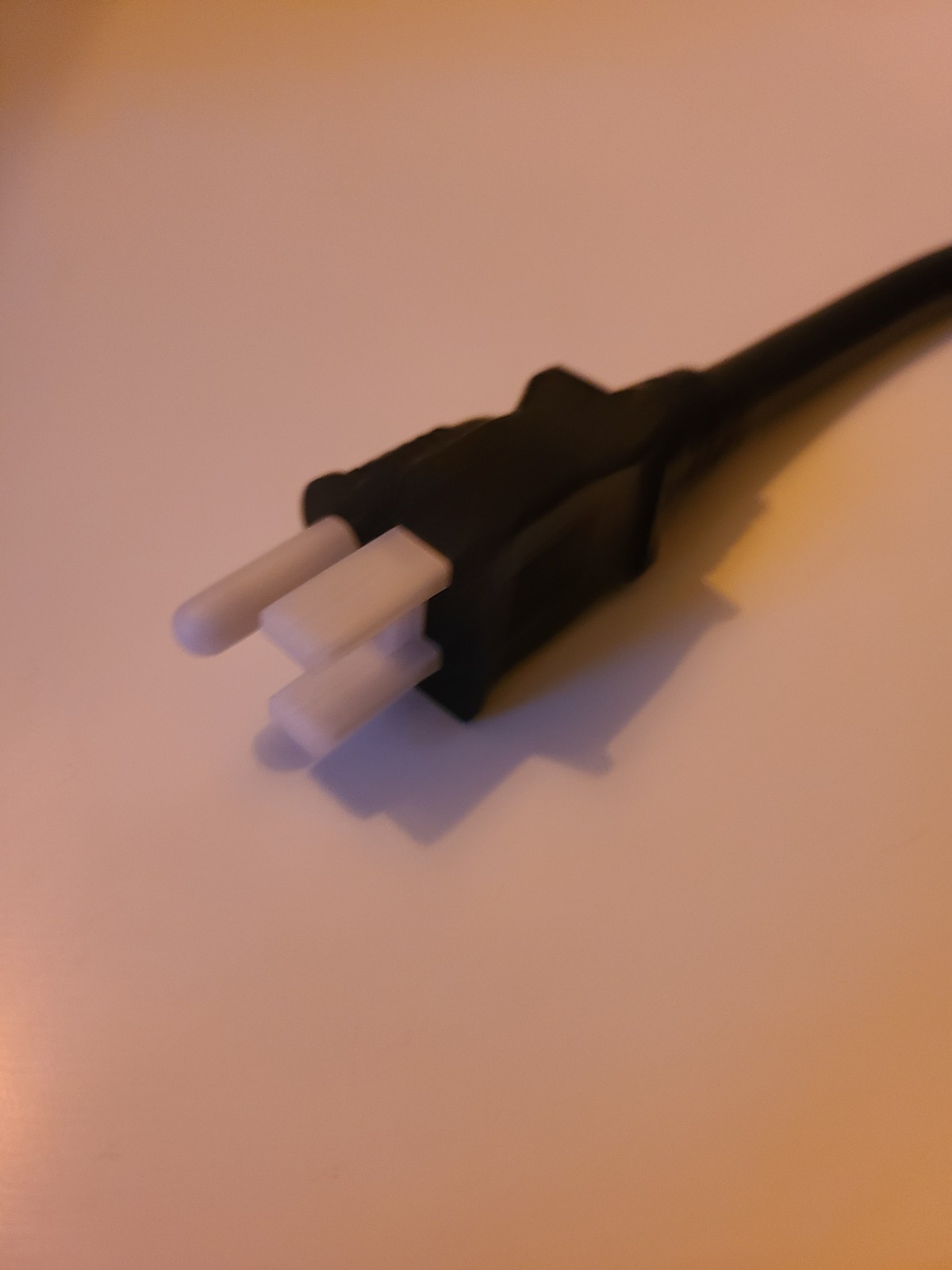Heavy Duty C19 to 3-Prong Power Adapter Cord – 15A/125V - photo 2