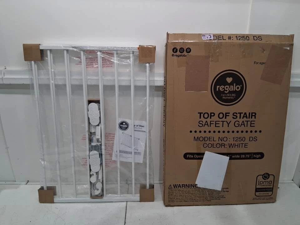 Regalo Extra Wide 2-in-1 Safety Gate - photo 2