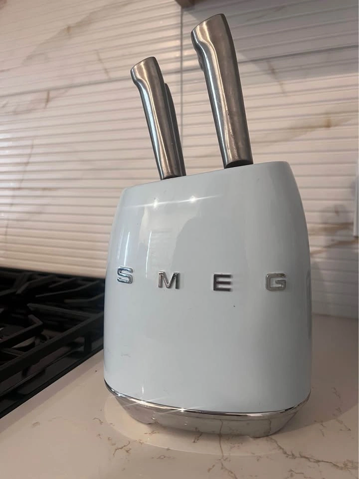 Smeg knife block - Pastel Blue (Missing paring knife) - photo 2