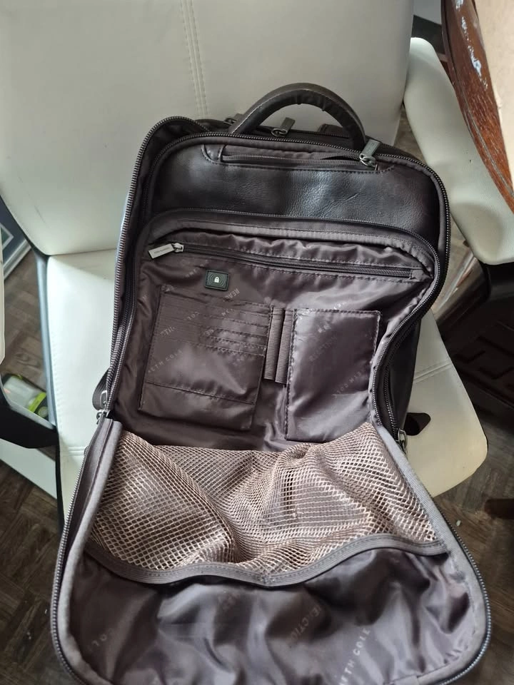 Kenneth Cole Reaction 16" Laptop Business Leather Backpack - photo 2