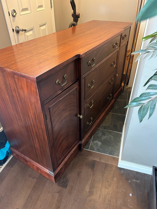 Knechtels Limited Solid Mahogany Buffet