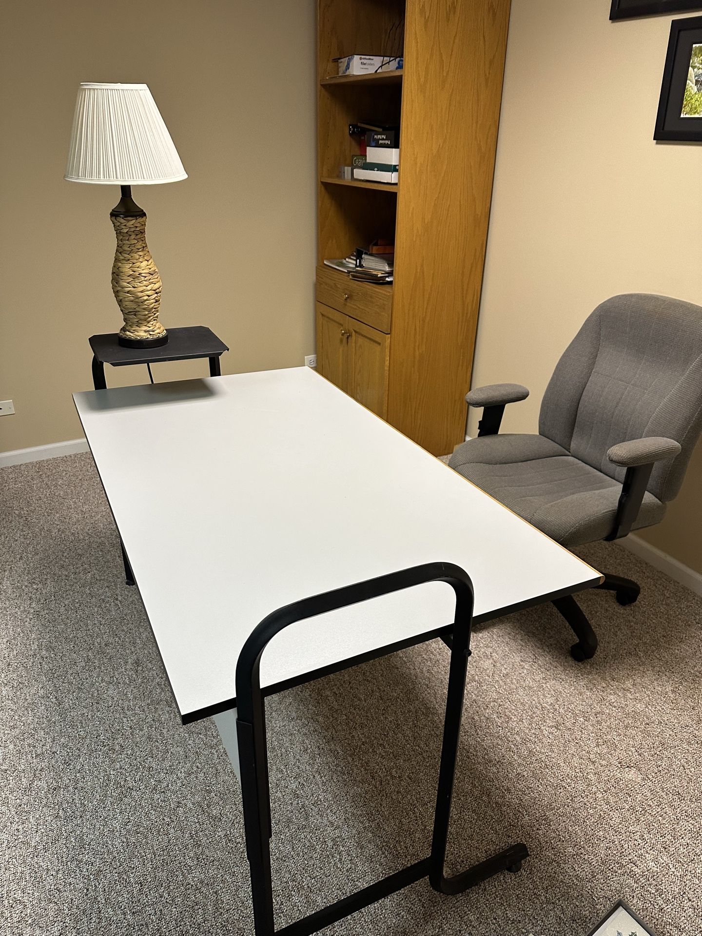 Coffee table, Desk and 3 Comfy Arm Chairs - photo 4