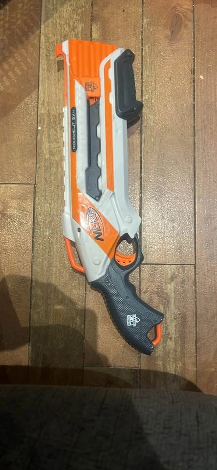 Nerf Roughcut 2x4 Blaster - photo 3