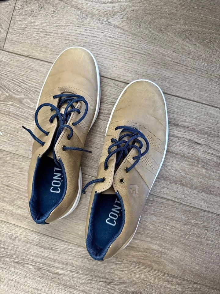 Golf shoes size 8 mens