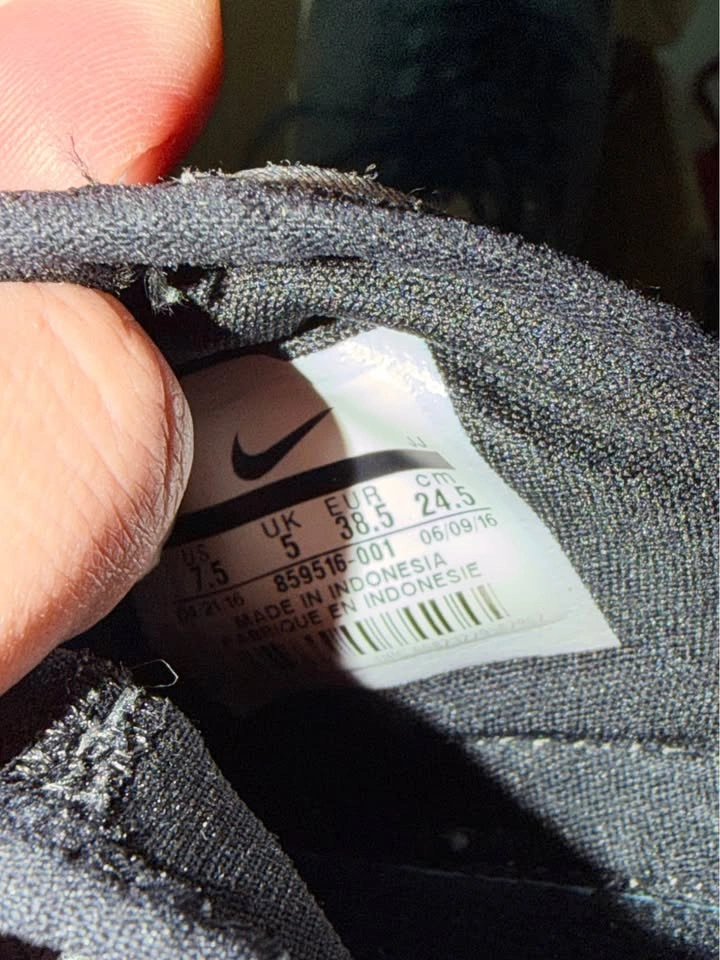 Nike Air Hurache - photo 4