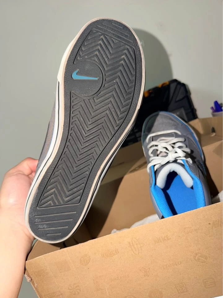 Nike Sneakers - photo 5