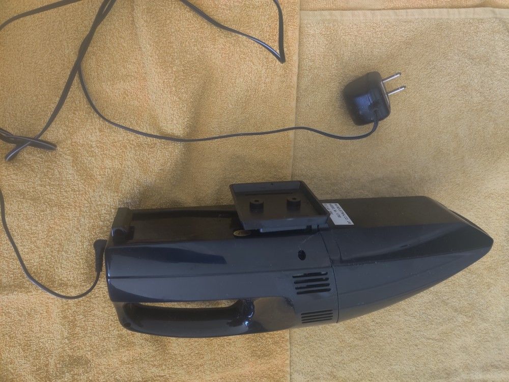 Unused Mini Space Cordless Vacuum Cleaner - photo 2