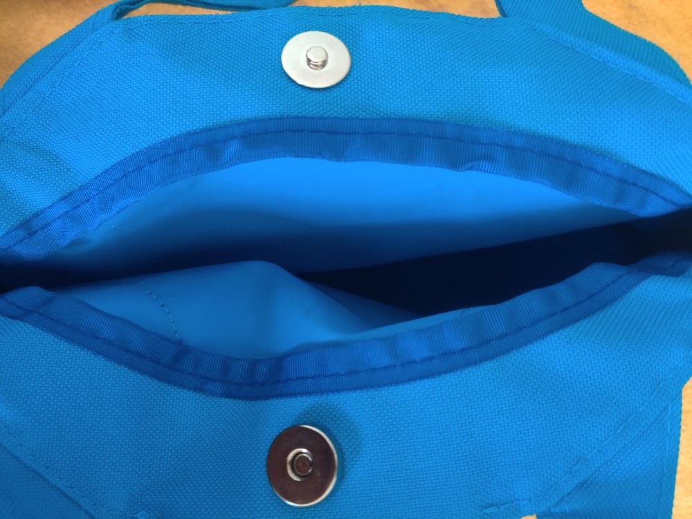 NEW Floral & Blue Lunch Tote Bag with Magnetic Closure - photo 3