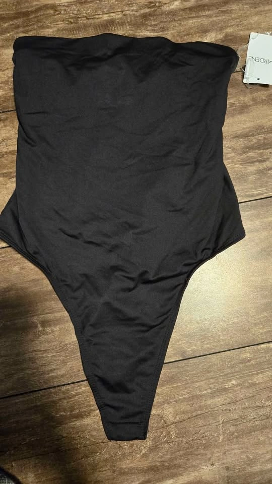 Closet cleanout! Tops 2 - photo 3