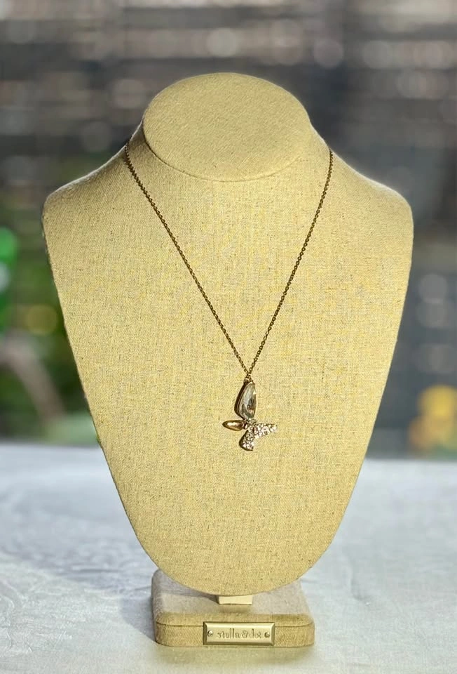 Gold Tone Butterfly Necklace Crystal Pendant Delicate Jewelry - photo 2