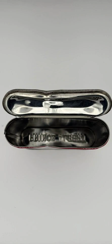 Vintage Prince Albert Tobacco Tin Crimp Cut Red Pocket Can - photo 5