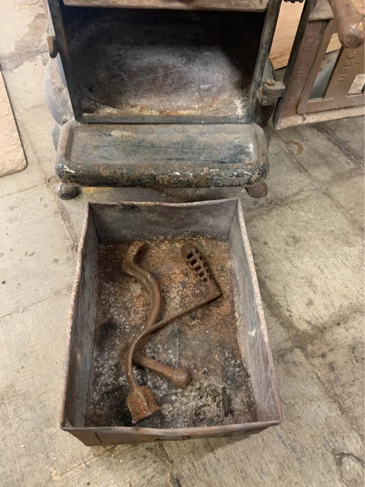 Parlour Wood Stove - photo 3