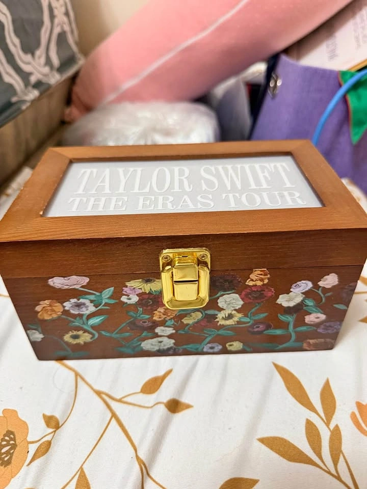 Taylor Swift Era’s tour Jewelry box