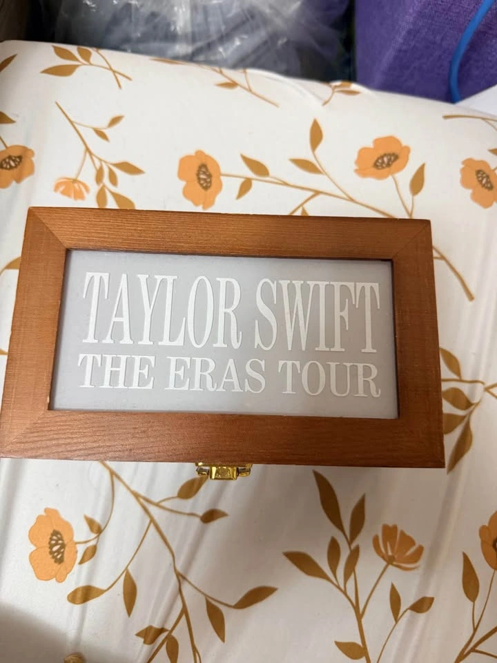 Taylor Swift Era’s tour Jewelry box - photo 2