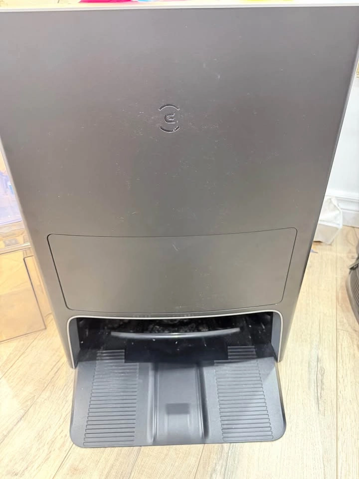 ECOVACS DEEBOT X1 OMNI Robot Vacuum & Mop - photo 3