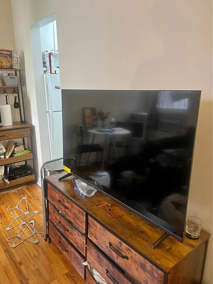 Insignia TV