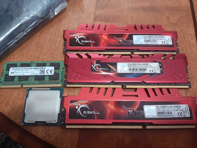 DDR 2 and 3 RAM Sticks
