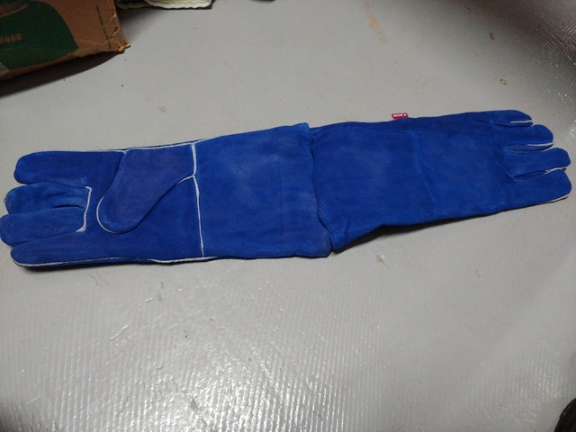 Welding Gloves - photo 3