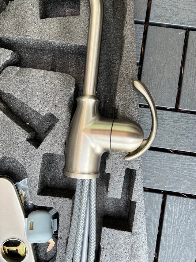Moen Faucet with Pull-Down Sprayer - photo 3