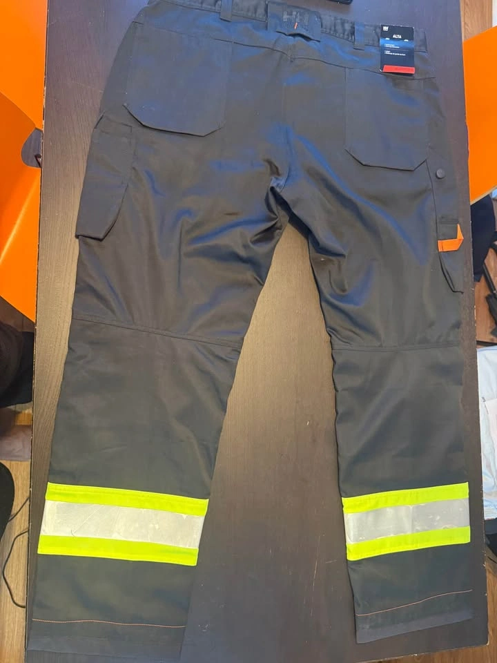 BRAND NEW CSA Approved Helly Hanson Alta Construction Pants - La - photo 4