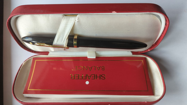 Sheaffer Balance II black & gold fountain pen 14k - photo 2