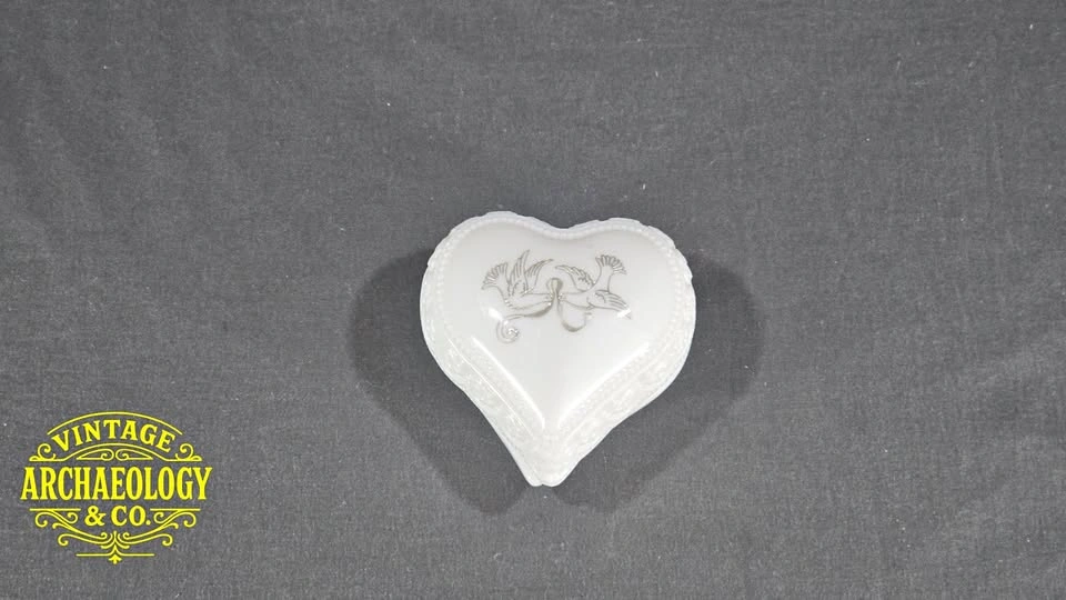 MILK GLASS HEART-SHAPED CREAM SACHET JAR 'HEART SCENT' BY AVON