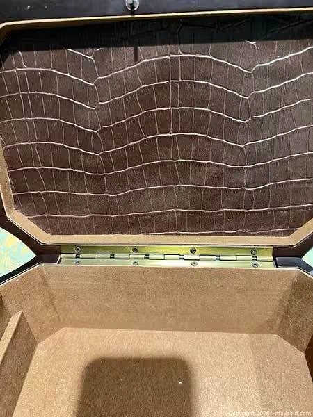 Bombay & Co. Wooden Jewelry Box w/ Lock - photo 5