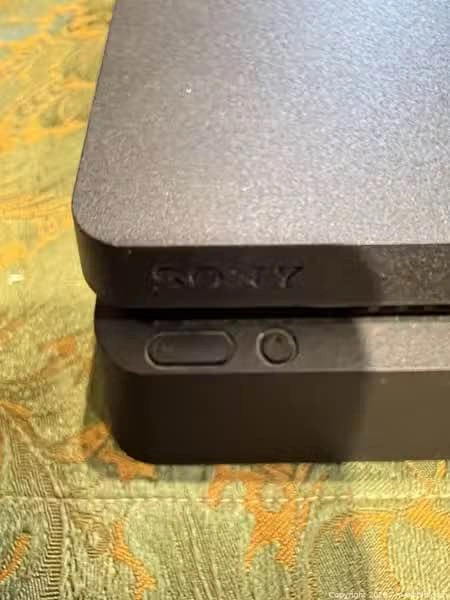 Sony PlayStation 4 Slim 500GB Black - photo 3