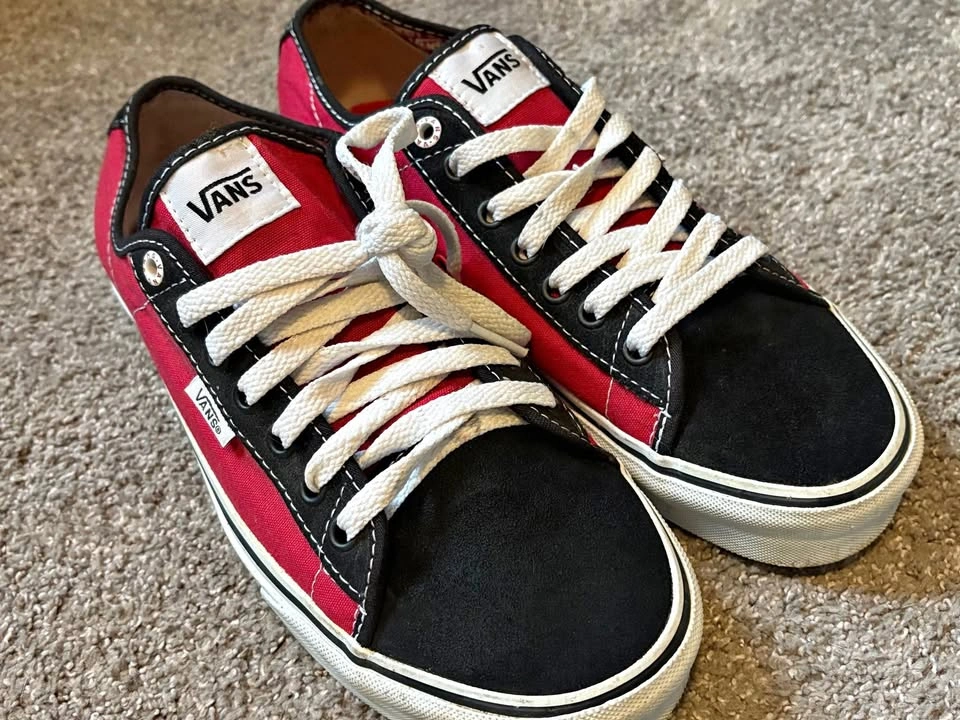 Men's Size 9 Vans Ferris Shoes