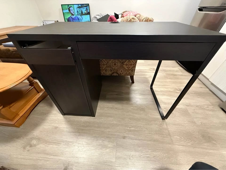 Ikea Micke Desk - photo 2