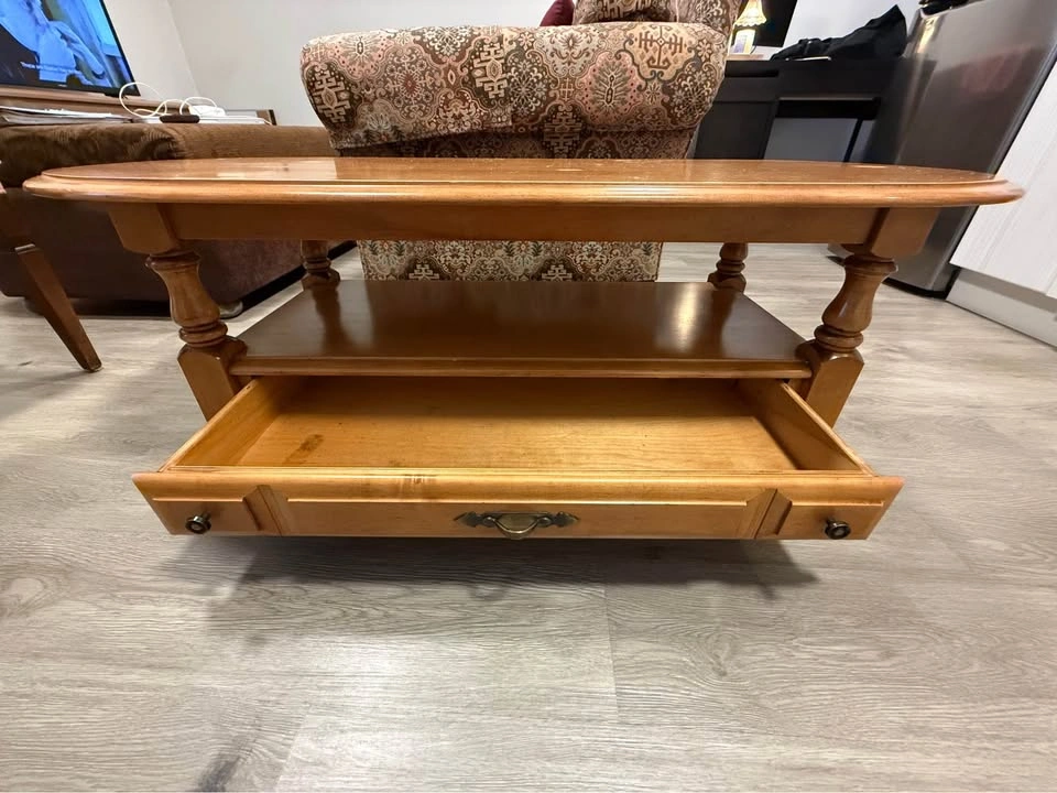 Solid Wood Coffee Table - photo 3