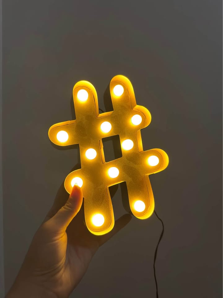 Gold hashtag lamp - photo 3