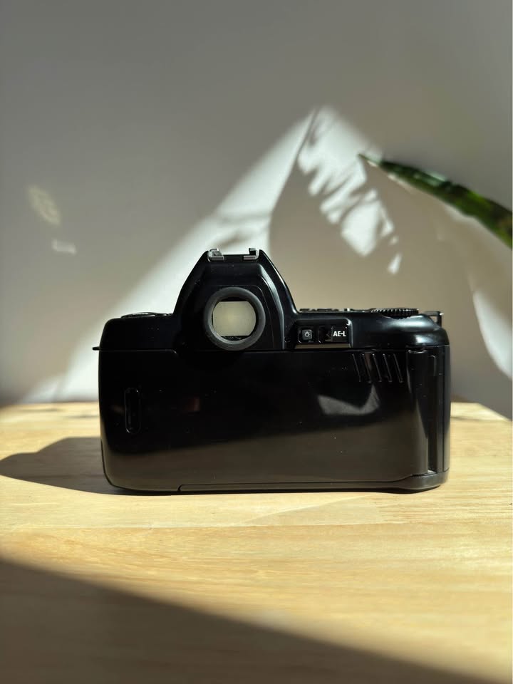 Nikon F-801 AF film camera, with bag and flash - photo 2