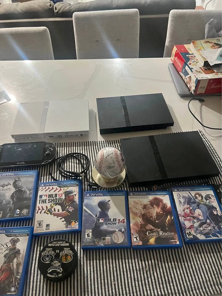 PSVita Model 1001 Sold ,PS2 Autographs & Hockey Puck