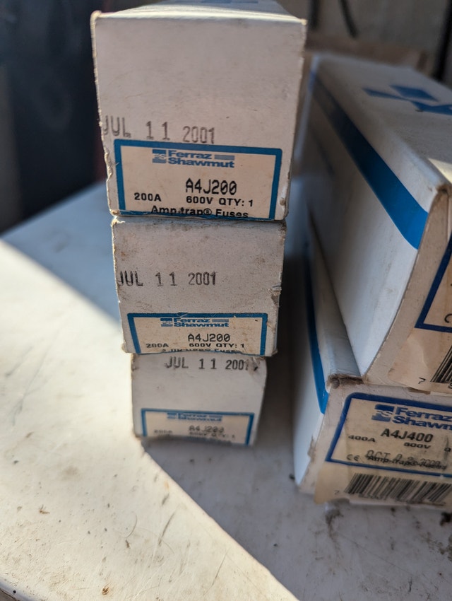 Large Fuses - photo 2