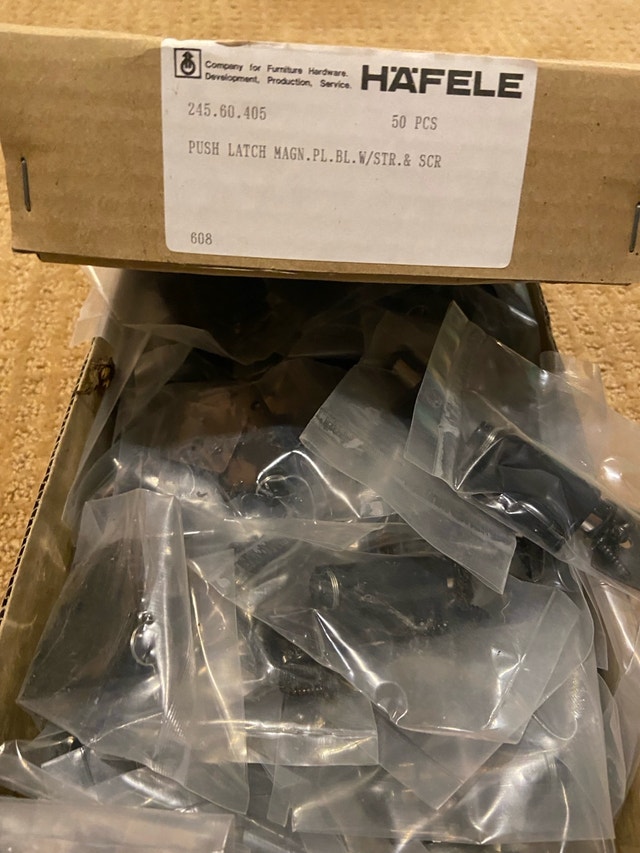 Hafele 245.60.400 Black Magnetic Push Latches (New) - photo 3