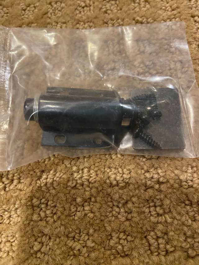 Hafele 245.60.400 Black Magnetic Push Latches (New) - photo 5