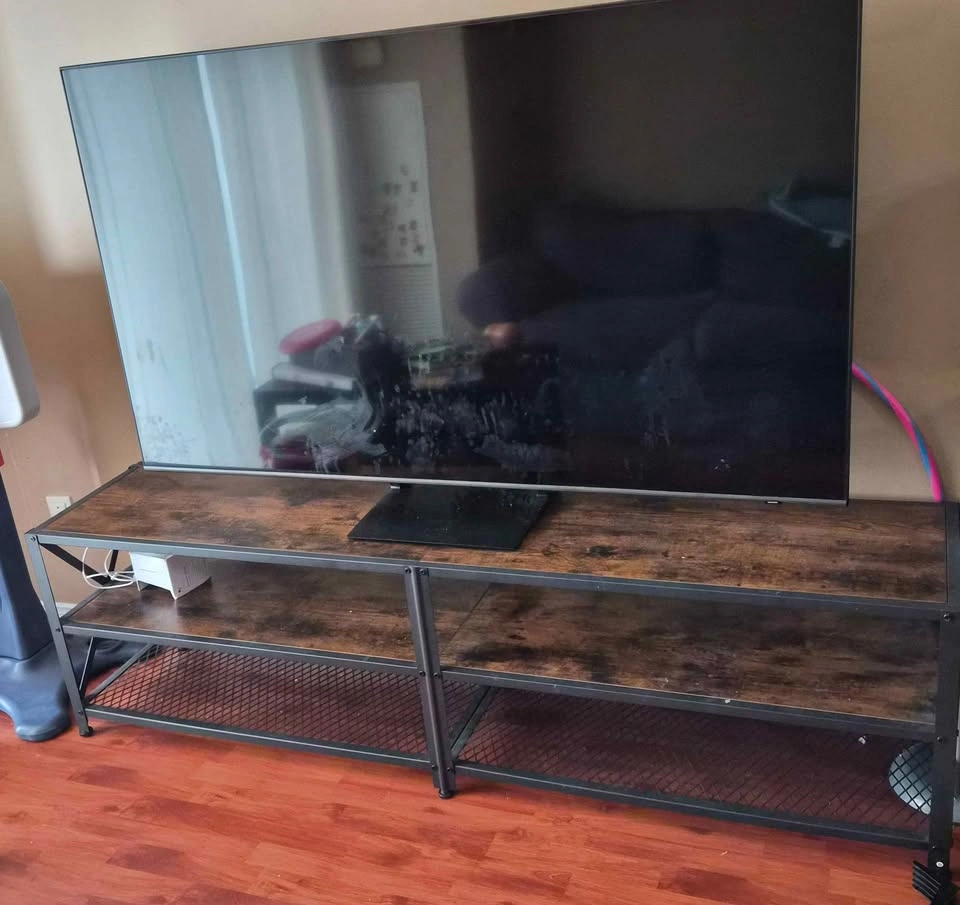 TV Table for Sale - photo 2
